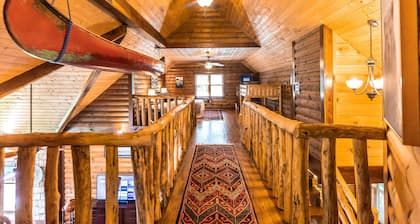Your Own Private Mountain Lodge | Castaway Cabin | Hot Tub & Huge Game Room