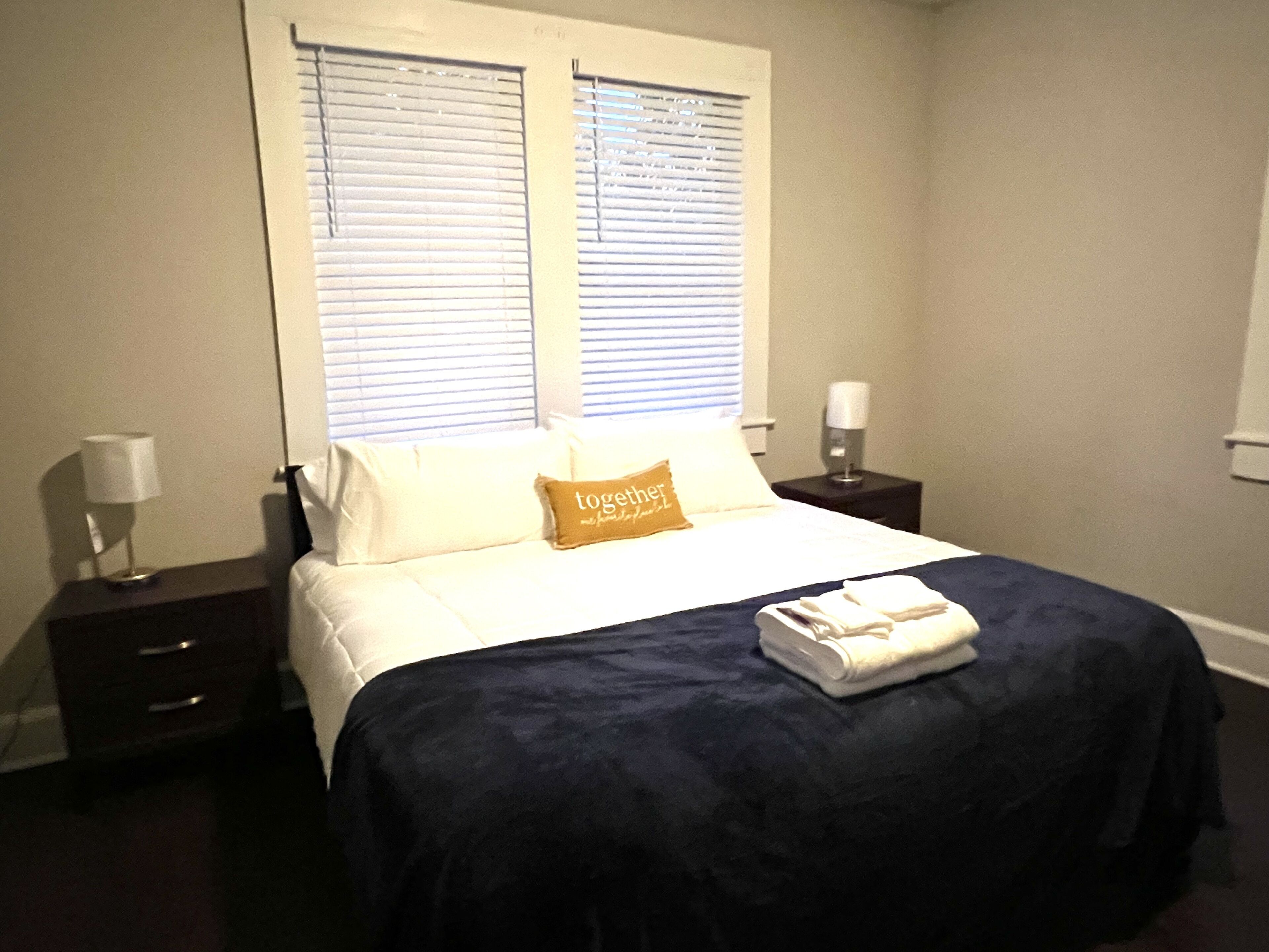 2 chambres, bureau, Wi-Fi gratuit, draps fournis