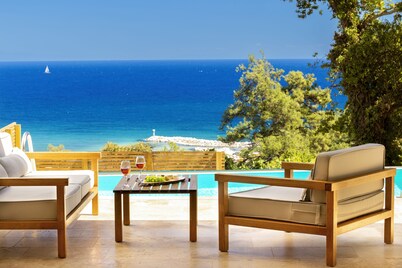 One-Bedroom Villa with a private, heated, infinity pool