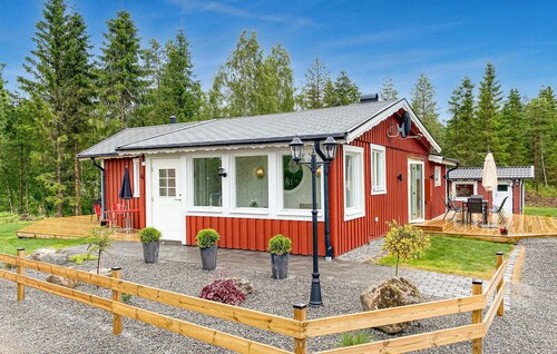 2 bedroom lovely home in Gislaved