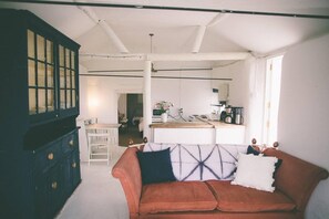 2 bedrooms, free WiFi, bed sheets - Charming 2-bed Cottage in Lymington (Lymington)