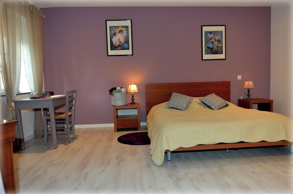 Room - Jardin-d'Arcy (Bois)