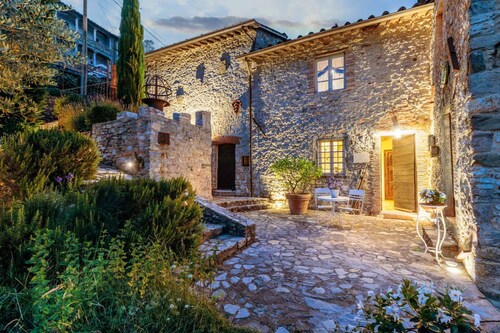 Gran Burrone Castle in Borgo a Mozzano