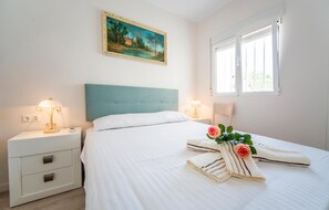 3 bedrooms, free WiFi, bed sheets - Beautiful home in Torrent (Torrent)