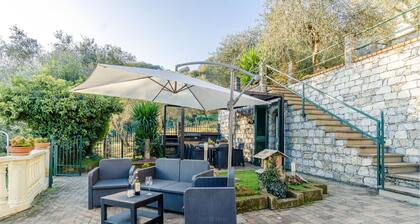 5 bedroom stunning home in Chiavari