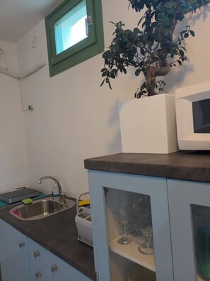 Apartment | Private kitchen | Fridge, microwave, stovetop, electric kettle