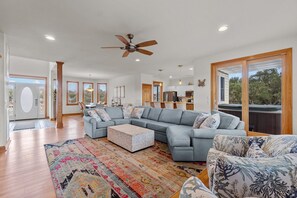 Flat-screen TV, fireplace, stereo - 1603 - Bare Feet Retreat, 4-bed 3.5-bath home in Corolla, pet friendly, hot tub, sleeps 10 (Corolla)