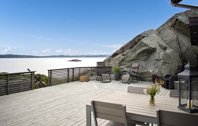 Gorgeous home in Sveio with house sea view