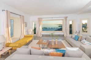 Interior - La Demeure (Sidi Bou Said)