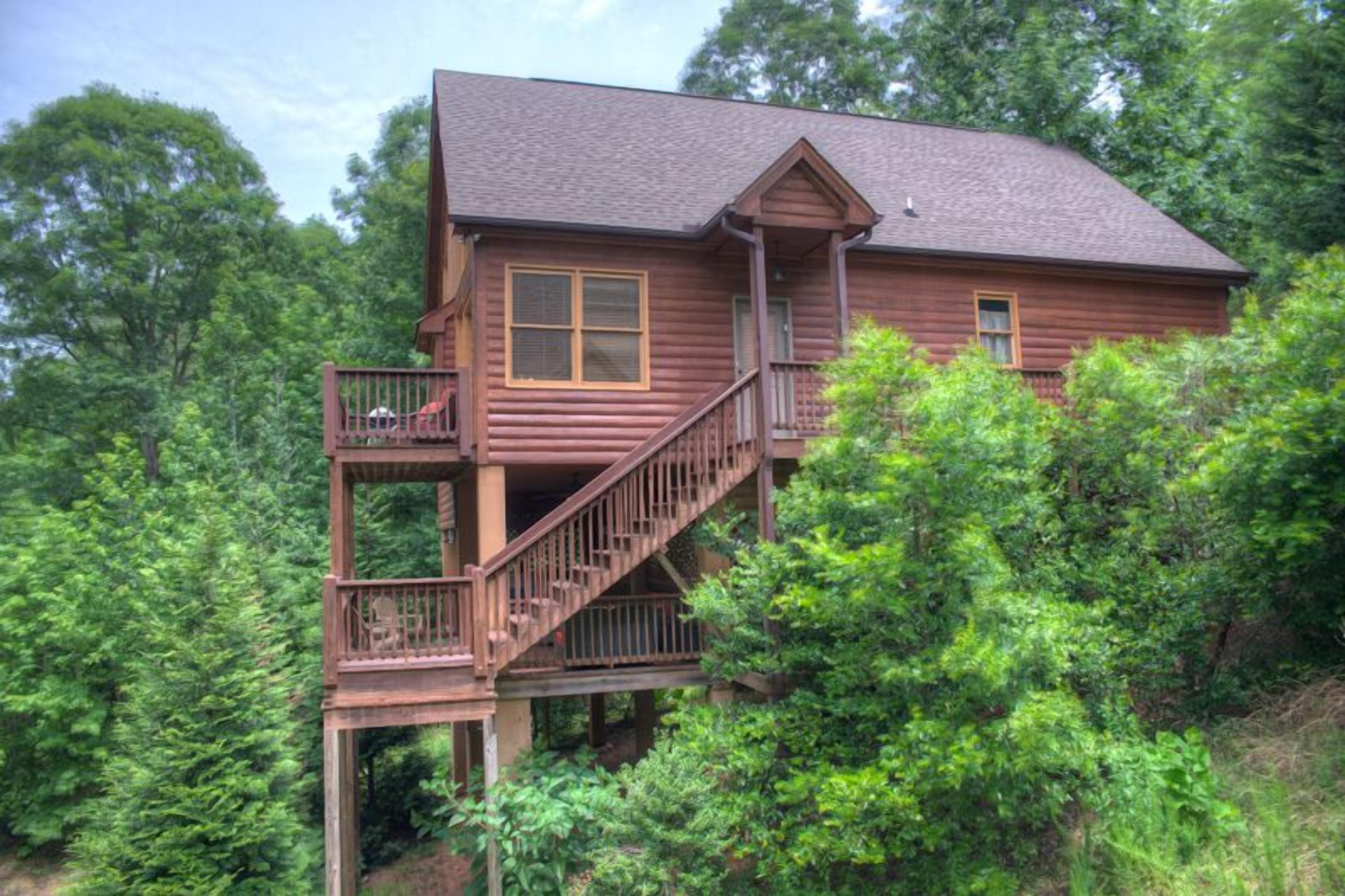 Edelweiss Chalet- Innsbruck Cabin Rental w/ Creek and Golf Course Views