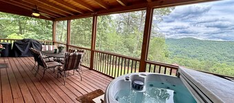A View From Above - Dog Friendly w/ Screened in Porch and Hot Tub, Near Helen GA