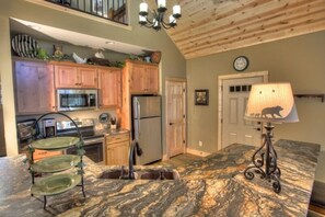 Fridge, microwave, oven, stovetop - Chalet on the Green - Luxury Innsbruck Home w/ Covered Deck and Hot Tub in Helen (Helen)
