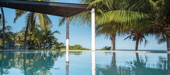 Amazing Beach Waterfront Penthouse