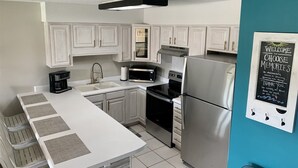 Unclassified image, 3 of 24, button - 10 H Two Bedroom Condo (Miramar Beach)