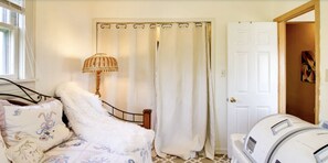 5 chambres, bureau, fer et planche à repasser, Wi-Fi gratuit