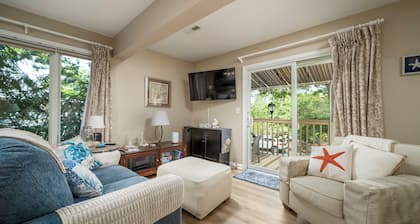 VIEWS! CANALFRONT TOWNHOME-Walk to everything! 24 Canal St, Rehoboth Beach