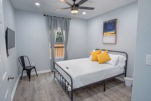 4 Schlafzimmer, Bügeleisen/Bügelbrett, WLAN, Bettwäsche