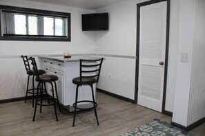 Interior - Fascinating 2 bedroom (Chattanooga)