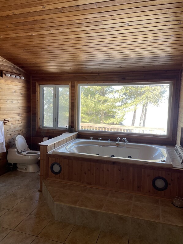 Bathtub