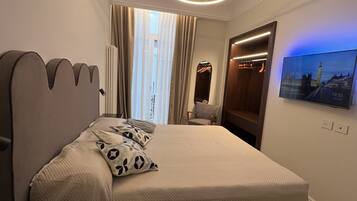 2 makuuhuonetta, työpöytä, vauvan matkasänky, ilmainen Wi-Fi