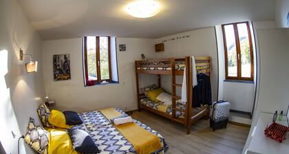 15-person gite with private pool