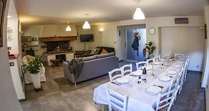 Gite 15 personnes avec piscine privée