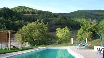 Piscine extérieure, piscine chauffée