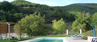 15-person gite with private pool
