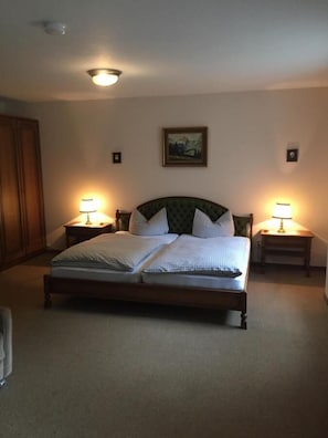 Economy Double Room | Free WiFi