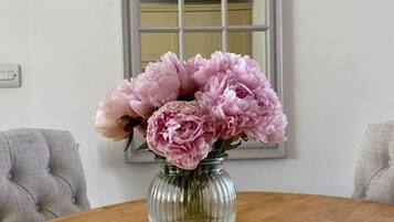 Cottage, 1 giường cỡ king | 1 phòng ngủ, bàn ủi/dụng cụ ủi quần áo, nôi/cũi di động