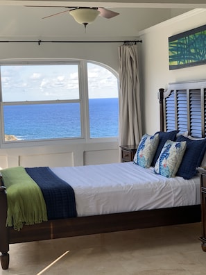 4 bedrooms, desk, iron/ironing board, free WiFi