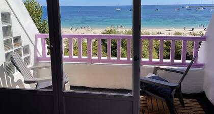 Studio in a magnificent Villa, private beach access