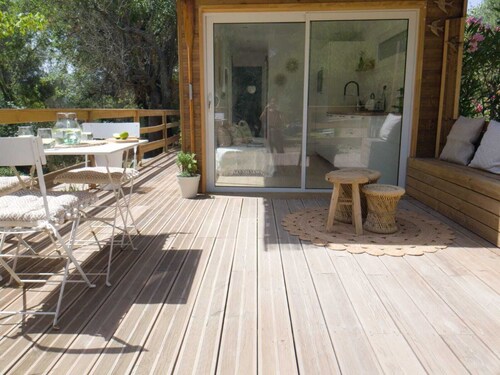 Magnificent cabana with jacuzzi and sauna 