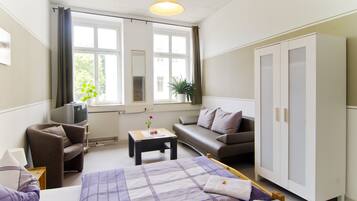 Basic Twin Room | Free WiFi