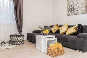 Luxury Villa, 3 Bedrooms, Private Pool, Sea View | Living area | 100-cm TV with satellite channels - Villa Rossa (Pasman)