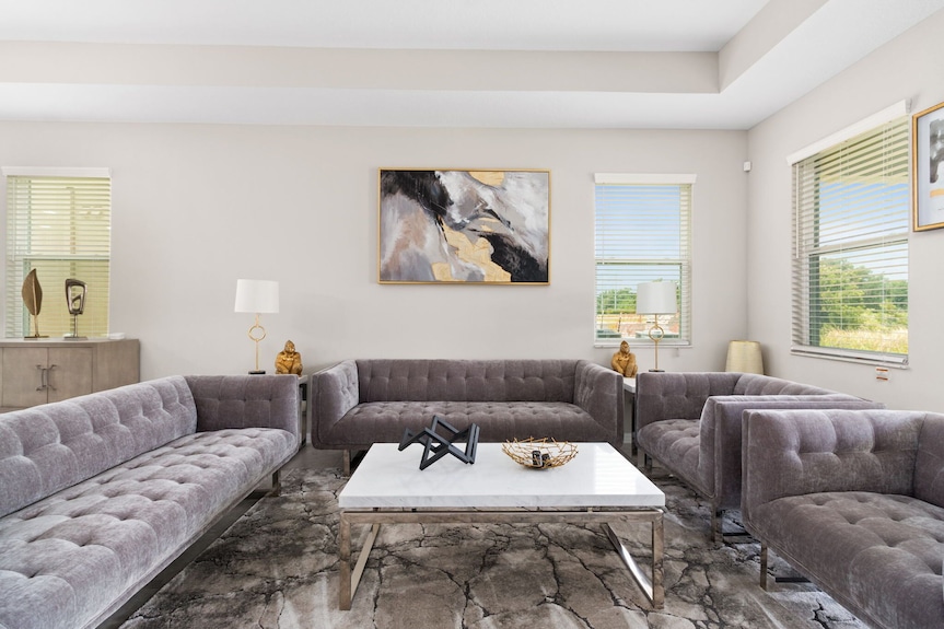 Luxurious Tampa Bay Area Home In Serene Community! - Riverview, FL