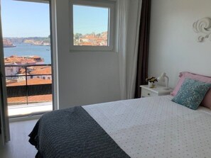 2 camere, ferro/asse da stiro, Wi-Fi gratuito, lenzuola