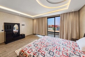 3 bedrooms, in-room safe, free WiFi