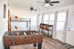 2 Schlafzimmer, Bügeleisen/Bügelbrett, kostenloses WLAN, Bettwäsche