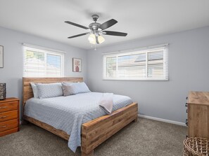 4 bedrooms, free WiFi, bed sheets