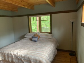 3 habitaciones, wifi gratis y ropa de cama