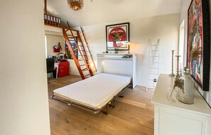3 habitaciones, tabla de planchar con plancha y wifi gratis 