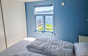 3 bedrooms, free WiFi - Cozy home in Kristiansund with WiFi (Kristiansund)