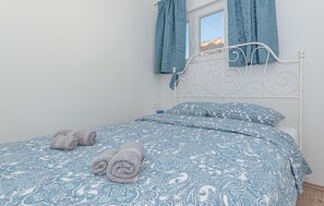 2 bedrooms, free WiFi, bed sheets - Nice apartment in Danilo with WiFi (Danilo)