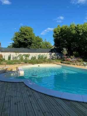Seasonal outdoor pool