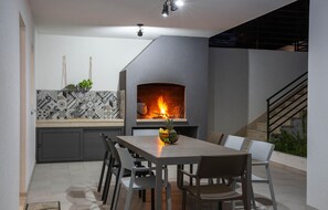 Outdoor dining - Beautiful home in Bast (Bast)