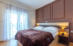 4 chambres, lit parapluie, Wi-Fi gratuit, draps fournis