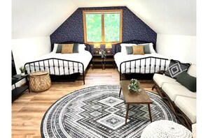 Room - NEW - Lakefront Loft - 2 min from ORV Trails!  (Mancelona)