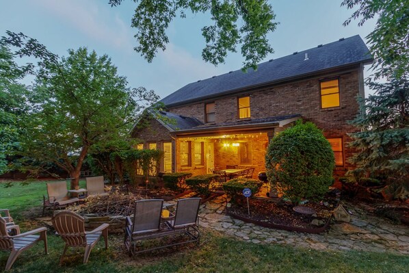 Exterior - Sensational Group Getaway (Lexington)