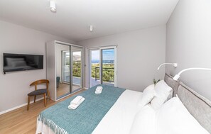 4 chambres, Wi-Fi gratuit, draps fournis